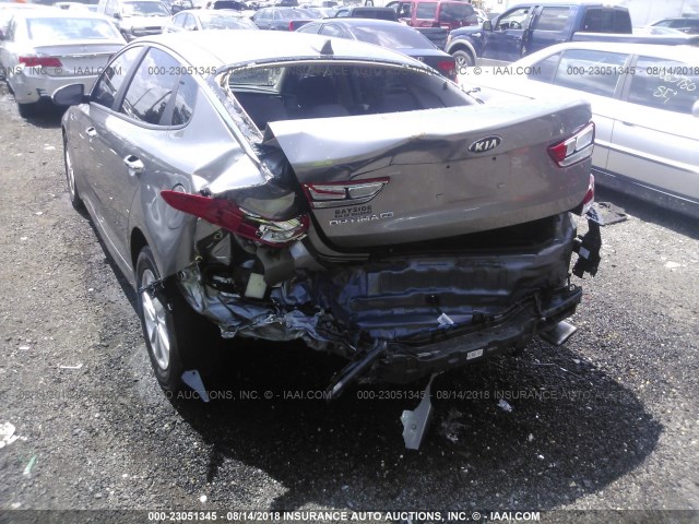 5XXGT4L31JG187087 - 2018 KIA OPTIMA LX/S GRAY photo 6