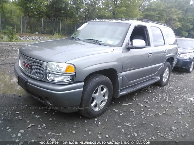 1GKEK63U05J127516 - 2005 GMC YUKON DENALI GRAY photo 2