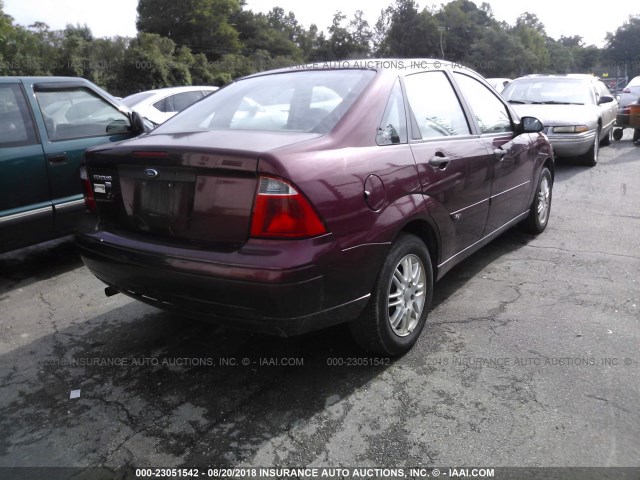 1FAFP34N17W270820 - 2007 FORD FOCUS ZX4/S/SE/SES MAROON photo 4