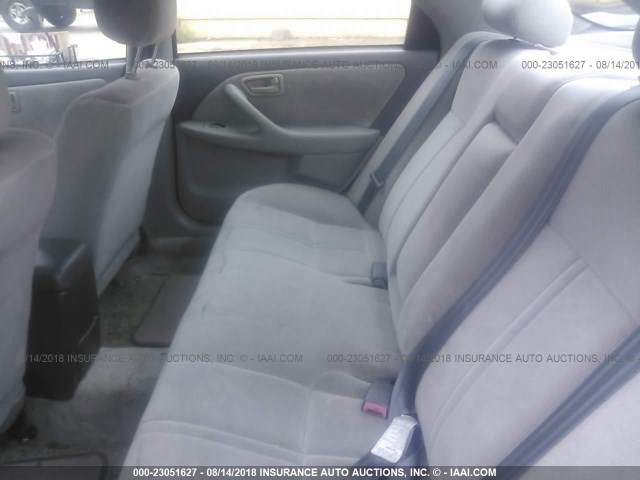 4T1BF22K8WU061546 - 1998 TOYOTA CAMRY CE/LE/XLE ვერცხლისფერი ფოტო 8