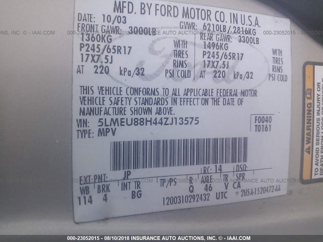 5LMEU88H44ZJ13575 - 2004 LINCOLN AVIATOR 银色 照片 9