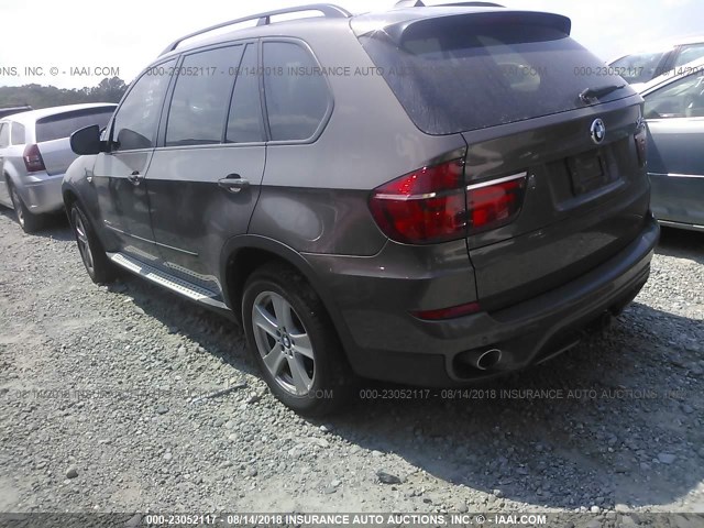 5UXZW0C56CL668366 - 2012 BMW X5 XDRIVE35D BROWN photo 3