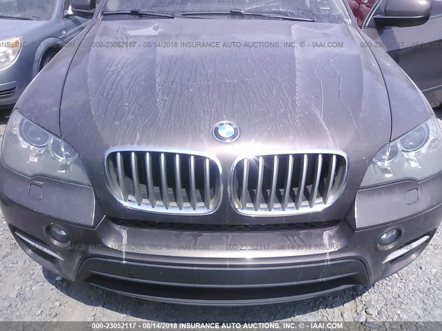 5UXZW0C56CL668366 - 2012 BMW X5 XDRIVE35D BROWN photo 6