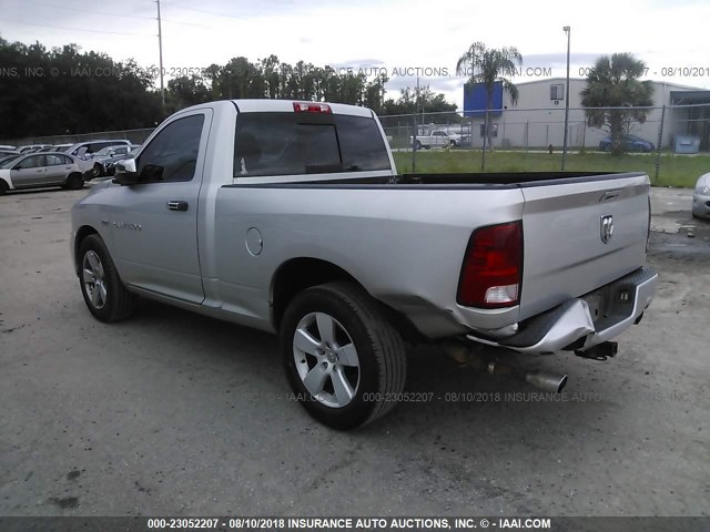 3C6JD6AT9CG136428 - 2012 DODGE RAM 1500 ST SILVER photo 3