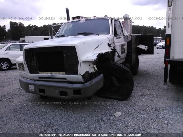 1FDNK64P3LVA39260 - 1990 FORD F600 F WHITE photo 2