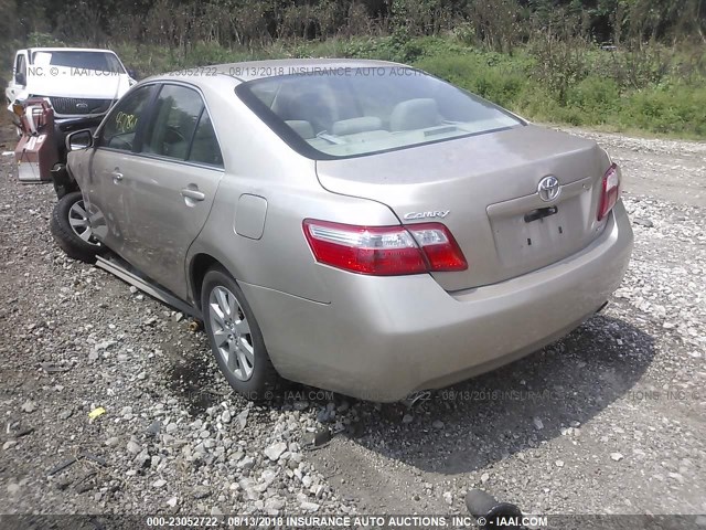 4T1BK46K67U545878 - 2007 TOYOTA CAMRY NEW GENERAT LE/XLE/SE GOLD photo 3