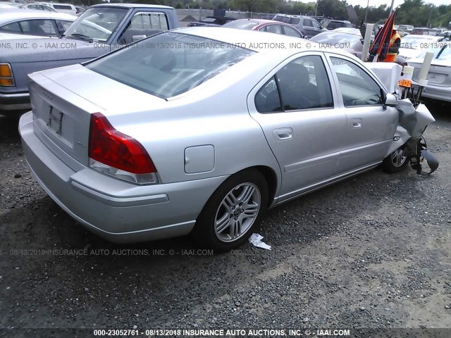 YV1RS592262519299 - 2006 VOLVO S60 2.5T SILVER photo 4