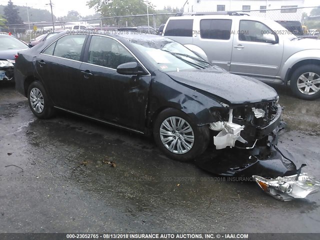 4T4BF1FK1ER337980 - 2014 TOYOTA CAMRY L/SE/LE/XLE Qara foto 1