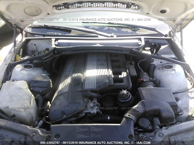 WBAAM3334XKC58701 - 1999 BMW 323 I SILVER photo 10