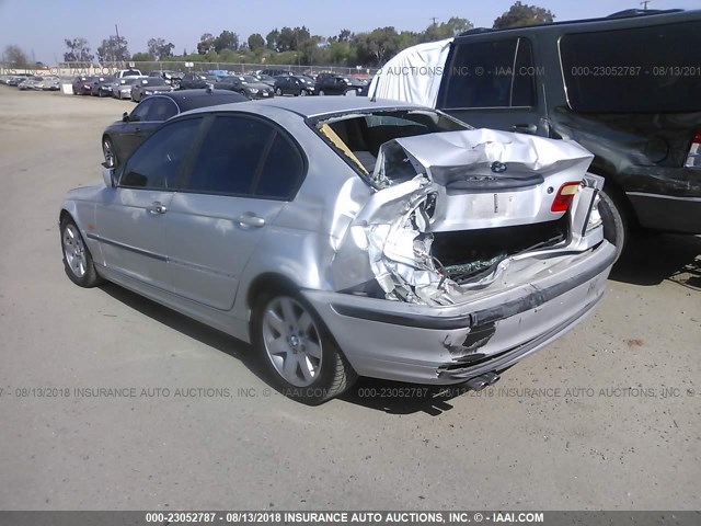 WBAAM3334XKC58701 - 1999 BMW 323 I SILVER photo 3