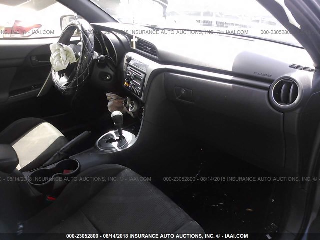 JTKJF5C79D3048604 - 2013 TOYOTA SCION TC 灰色 照片 5
