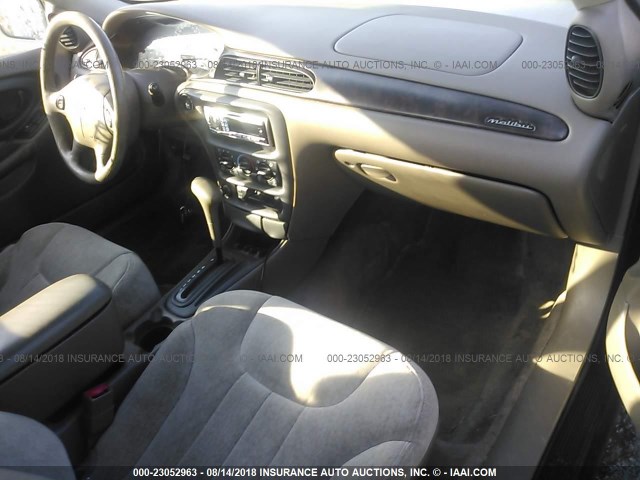 1G1NE52M1W6230486 - 1998 CHEVROLET MALIBU LS მწვანე ფოტო 5