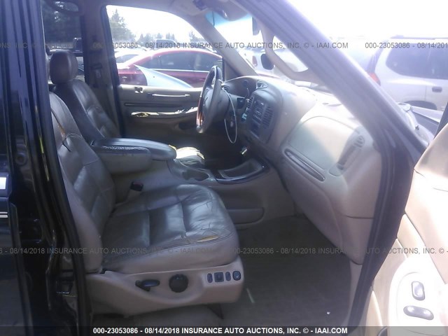 5LMPU28A2XLJ40287 - 1999 LINCOLN NAVIGATOR BLACK photo 5