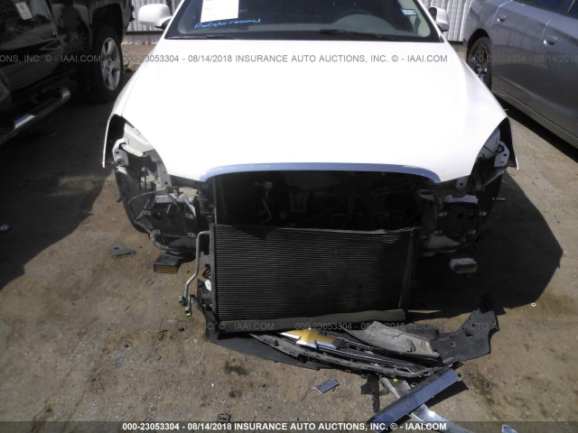 1G4HC5EM3BU131840 - 2011 BUICK LUCERNE CXL WHITE photo 6