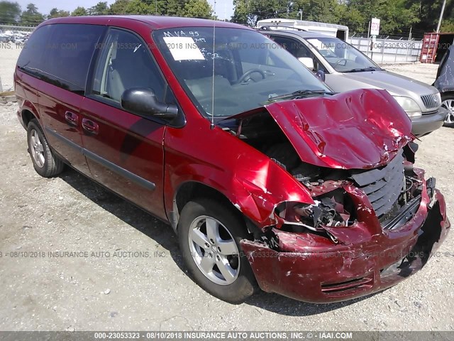 1D4GP45R15B279823 - 2005 DODGE CARAVAN SXT RED photo 1