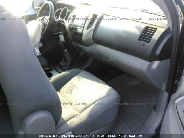 5TFUX4EN6DX022526 - 2013 TOYOTA TACOMA ACCESS CAB Schwarz Foto 5