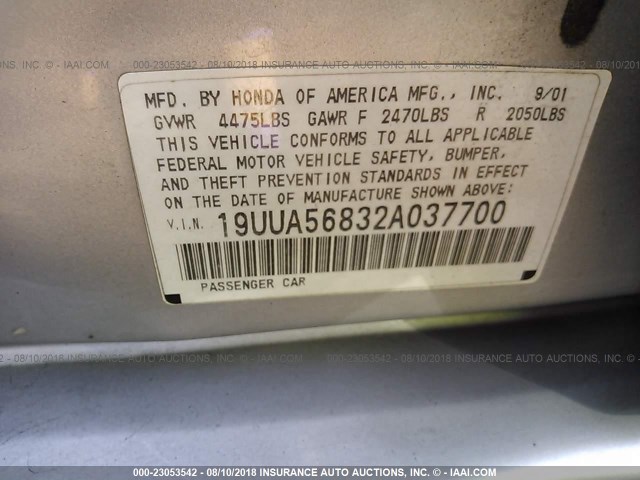 19UUA56832A037700 - 2002 ACURA 3.2TL TYPE-S SILVER photo 9