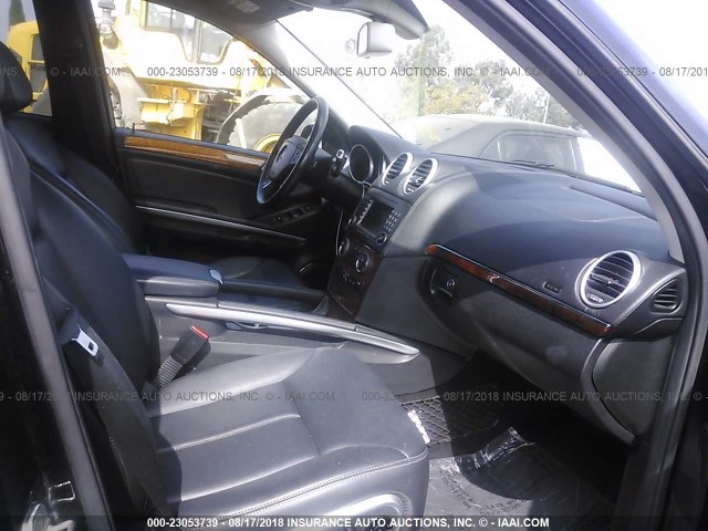 4JGBF71E48A429167 - 2008 MERCEDES-BENZ GL 450 4MATIC BLACK photo 5