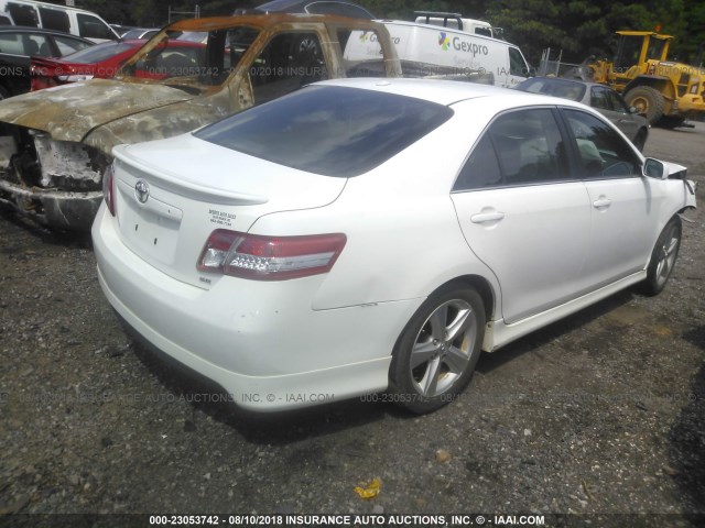 4T1BF3EK8BU657364 - 2011 TOYOTA CAMRY SE/LE/XLE 白色 照片 4