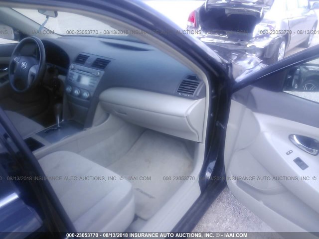 4T1BE46K18U211699 - 2008 TOYOTA CAMRY CE/LE/XLE/SE BLACK photo 5