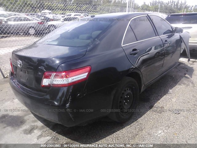 4T1BF3EK8BU720608 - 2011 TOYOTA CAMRY SE/LE/XLE შავი ფოტო 4