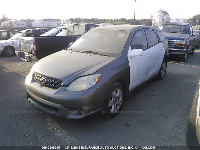 2T1KR32E26C580309 - 2006 TOYOTA COROLLA MATRIX XR GRAY photo 2
