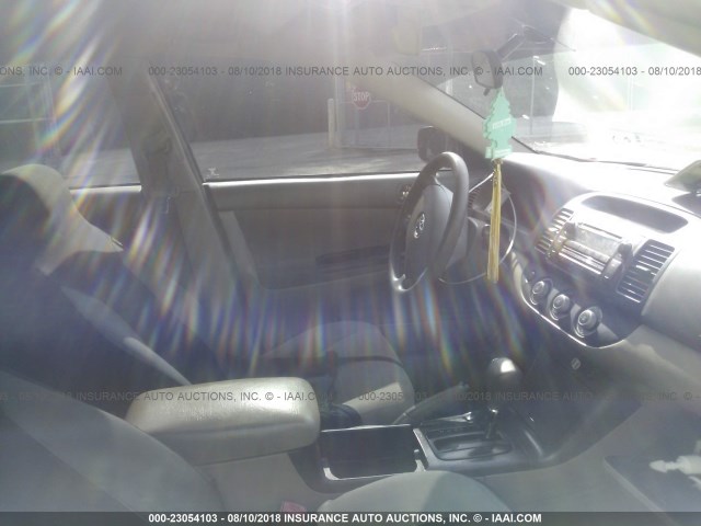 4T1BE32K35U008857 - 2005 TOYOTA CAMRY LE/XLE/SE 红色 照片 5