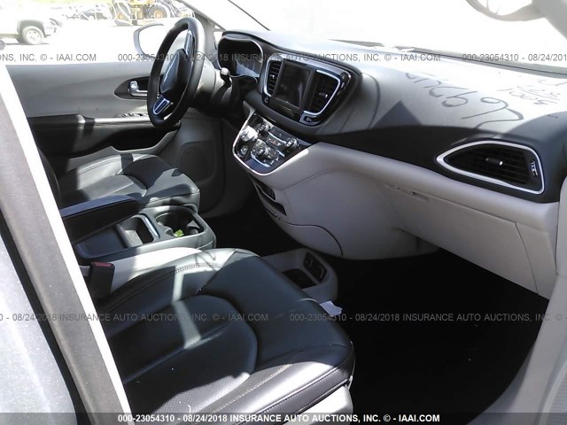 2C4RC1BG1JR269243 - 2018 CHRYSLER PACIFICA TOURING L Մոխրագույն լուսանկար 5