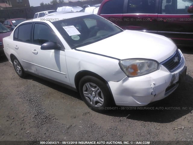 1G1ZS58F88F135591 - 2008 CHEVROLET MALIBU LS თეთრი ფოტო 1