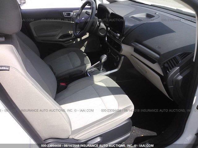 MAJ3P1TE1JC163879 - 2018 FORD ECOSPORT SE WHITE photo 5
