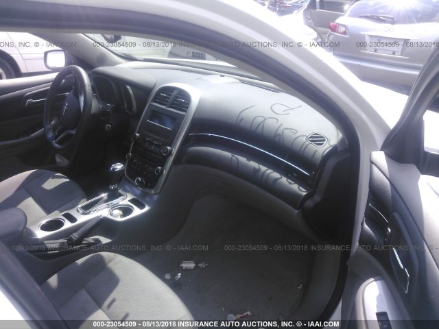 1G11B5SL1EF114430 - 2014 CHEVROLET MALIBU LS WHITE photo 5