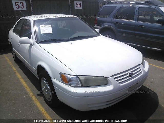 JT2BG22K1W0234888 - 1998 TOYOTA CAMRY CE/LE/XLE 白色 照片 6
