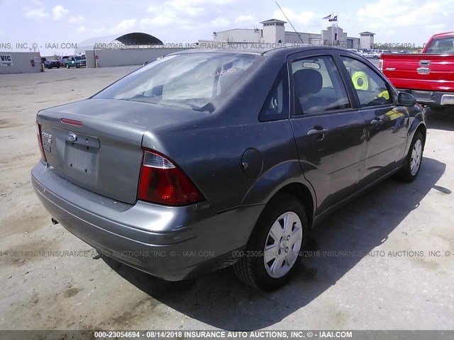1FAFP34N07W162799 - 2007 FORD FOCUS ZX4/S/SE/SES GRAY photo 4