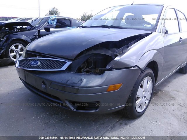 1FAFP34N07W162799 - 2007 FORD FOCUS ZX4/S/SE/SES GRAY photo 6