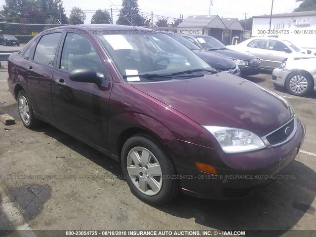 1FAHP34N17W331835 - 2007 FORD FOCUS ZX4/S/SE/SES BURGUNDY photo 1