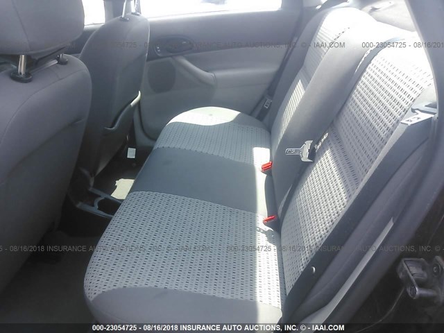 1FAHP34N17W331835 - 2007 FORD FOCUS ZX4/S/SE/SES 勃艮第红 照片 8