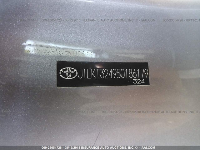 JTLKT324950186179 - 2005 TOYOTA SCION XB Сұр фото 9