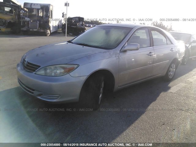 4T1BE32K53U244410 - 2003 TOYOTA CAMRY LE/XLE/SE Boz foto 2