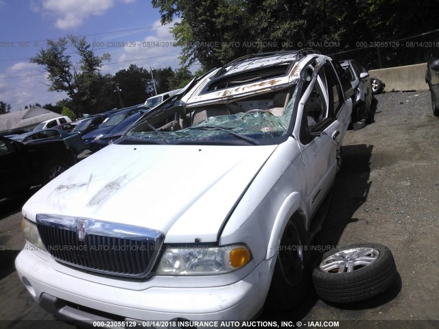 5LMFU28A6YLJ30102 - 2000 LINCOLN NAVIGATOR თეთრი ფოტო 6