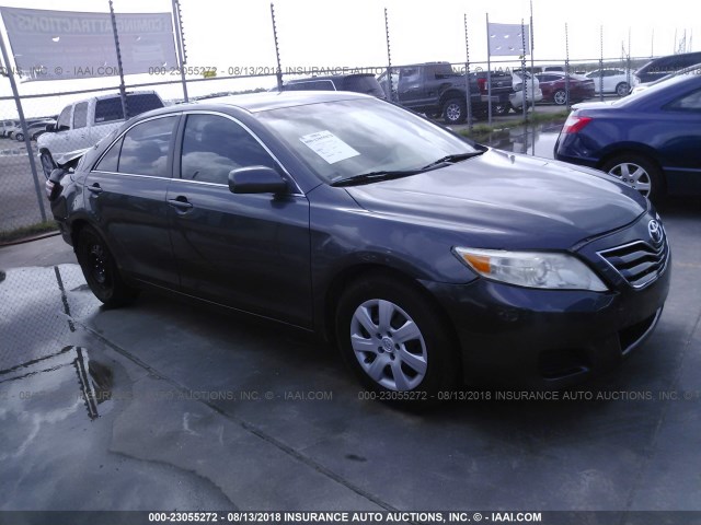 4T1BF3EK1BU671932 - 2011 TOYOTA CAMRY SE/LE/XLE GRAY photo 1