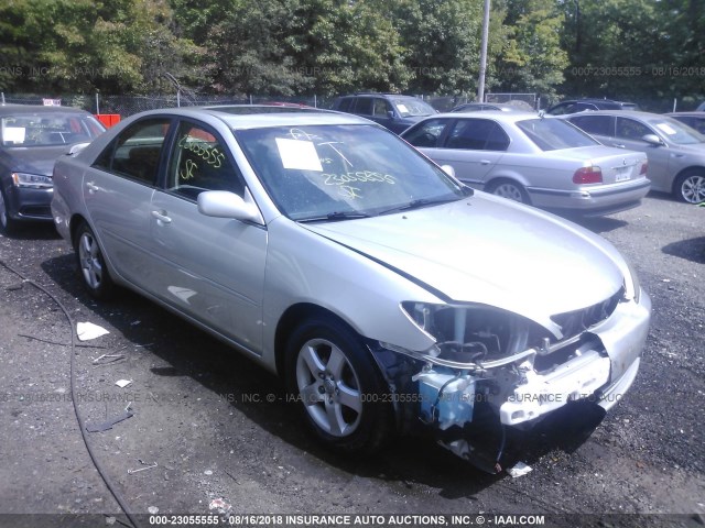 JTDBE32K653037585 - 2005 TOYOTA CAMRY LE/XLE/SE 银色 照片 1