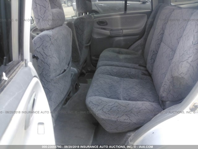 2CNBJ634346908250 - 2004 CHEVROLET TRACKER LT SILVER photo 8