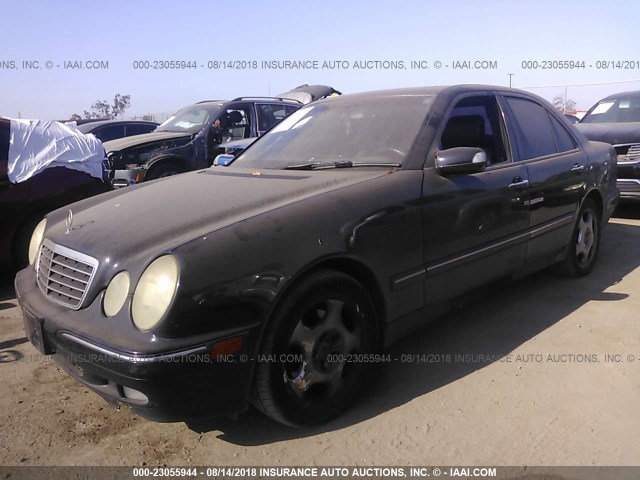 WDBJF70J31X059538 - 2001 MERCEDES-BENZ E 430 BLACK photo 2