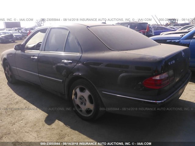 WDBJF70J31X059538 - 2001 MERCEDES-BENZ E 430 BLACK photo 3