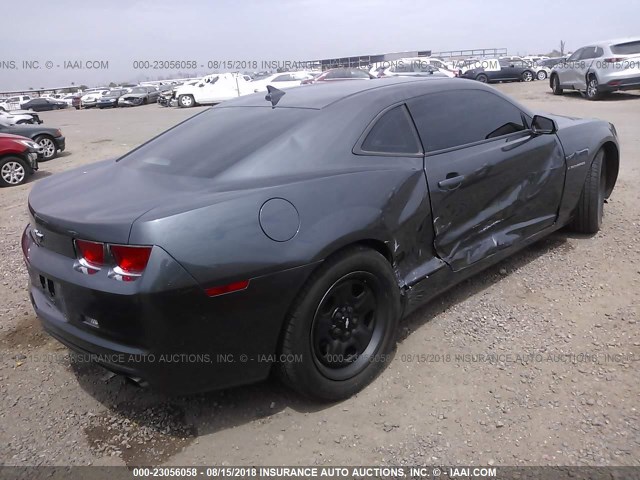 2G1FA1ED0B9158106 - 2011 CHEVROLET CAMARO LS GRAY photo 4