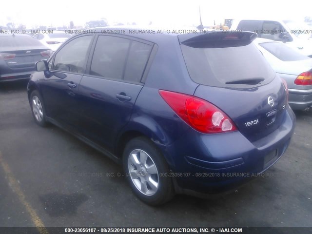 3N1BC13E38L356697 - 2008 NISSAN VERSA S/SL Dark Blue photo 3