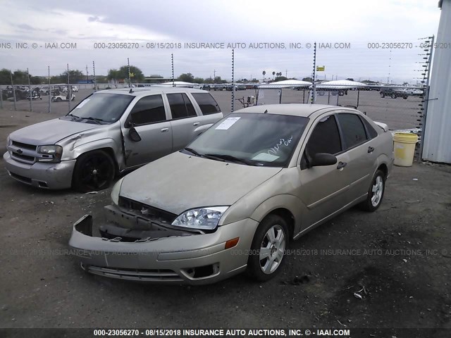 1FAFP34N67W216204 - 2007 FORD FOCUS ZX4/S/SE/SES GOLD photo 2