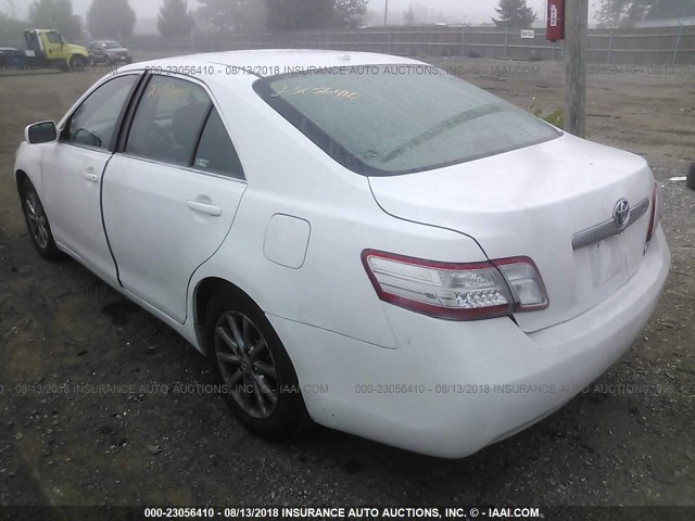 4T1BB3EK2AU117034 - 2010 TOYOTA CAMRY HYBRID WHITE photo 3