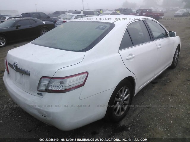 4T1BB3EK2AU117034 - 2010 TOYOTA CAMRY HYBRID WHITE photo 4