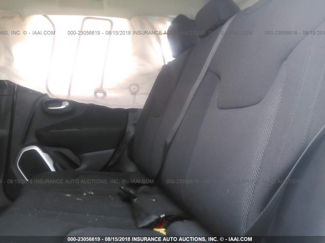 ZACCJAAB0JPG85130 - 2018 JEEP RENEGADE SPORT Արծաթագույն լուսանկար 8